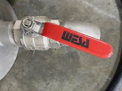 Liquid Magnet Trap
