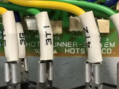 USED HOTSYS HOT-RUNNER SYSTEM