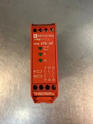 Telemecanique XPS-AF /Series B Safety Relay 24V-AC/DC +10%/-15% (4.2.5)