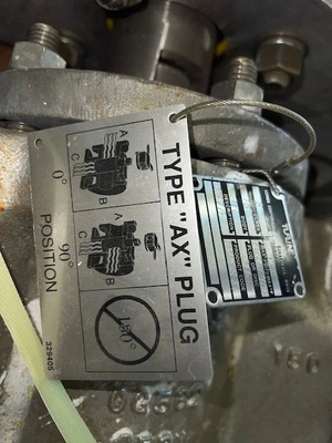 8" Stainless Steel Tufline 3 way AX Plug Valve , Air Operated