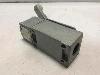 USED TELEMECANIQUE C2JK05