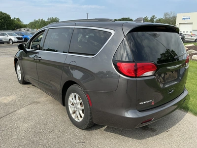 USED 2020 CHRYSLER VOYAGER
