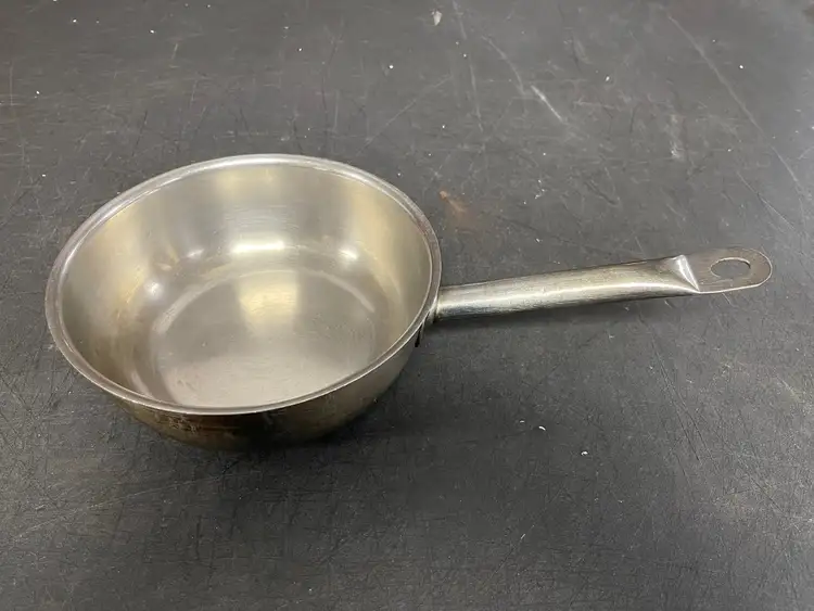 Used Vollrath Used Vollrath 47791 - Intrigue Induction Saucier Sauce Pan, 2qt Pans Illinois US | Falcon Restaurant Supply #1376065