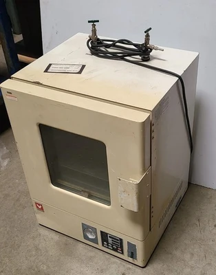 Yamato ADP31 Convection Convention Vacuum Drying Oven Lab Bench 1 Phase