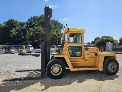 Used _UNKNOWN_ _UNKNOWN_ Internal Combustion Forklifts: Pneumatic Tire West Virginia US | Cooper Industries #1409588