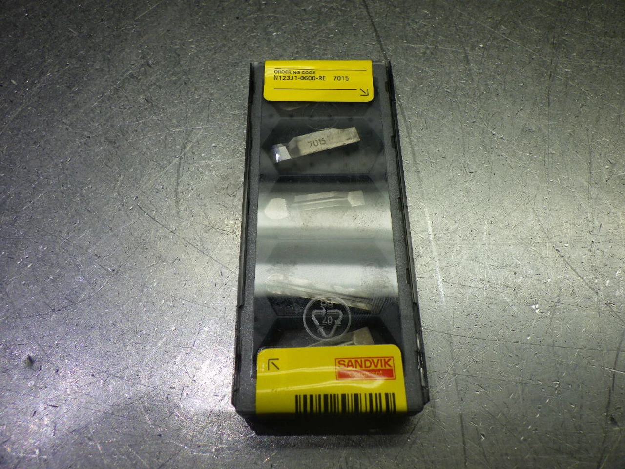 Sandvik 1 Sided CBN Tipped Grooving Inserts QTY5 N123J1-0600-RE 7015 (LOC2746A)