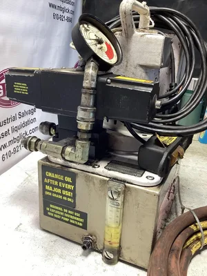 Hytorc Hydraulic Wrench SST-10 Model C;  10000 PSI w/Attachment