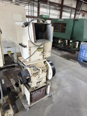 Used _UNKNOWN_ _UNKNOWN_ Oscillating Pharmaceutical Granulators Indiana US | Miedema Asset Management Group #1575182