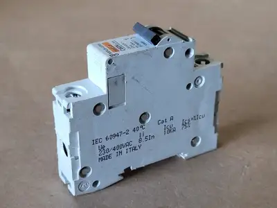 Used MERLIN GERIN C60N Switchgears British Columbia CA | Lenmark #294491