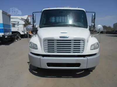Used 2018 FREIGHTLINER BUSINESS CLASS M2 106 Reefer Trucks Arizona US | Tuscon Trux & Equipment Sales #1542890