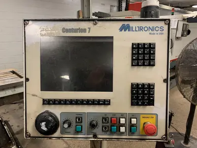 MILLTRONICS RH-33 CNC VERTICAL MACHINING CENTER