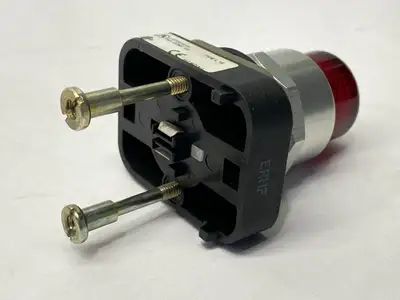 USED ALLEN-BRADLEY SER T ILLUMINATED PUSH BUTTON 30MM RED 24V