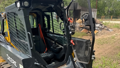 USED 2025 Deere 325G