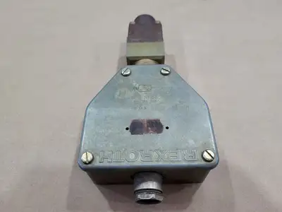 Used REXROTH R900429045 Switchgears British Columbia CA | Lenmark #240776