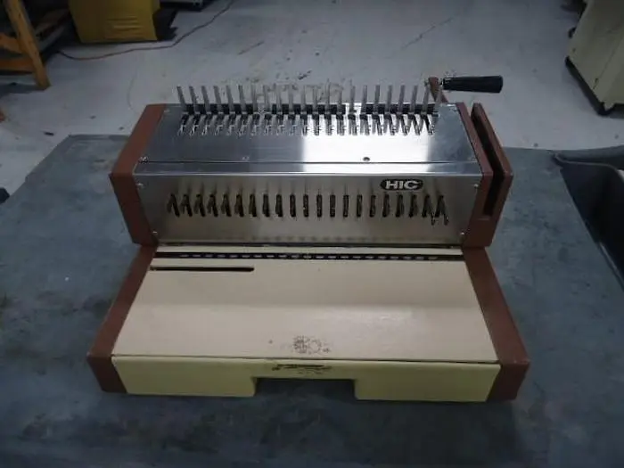 Used TAH HSIN INDUSTRIAL CORP. HPB-210 Binding Equipment | BROOKS PRINTING EQUIPMENT #391604