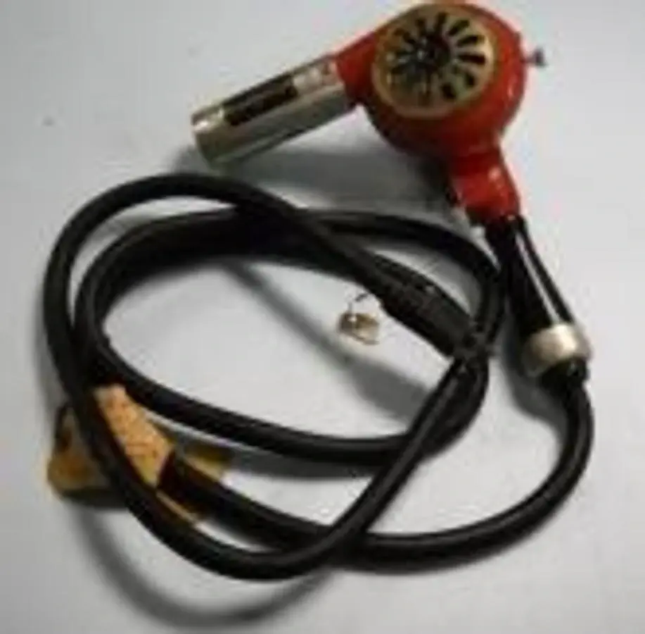 QTY. 1. MASTER APPLIANCE CORP. HEAT GUN MODEL HG. ...