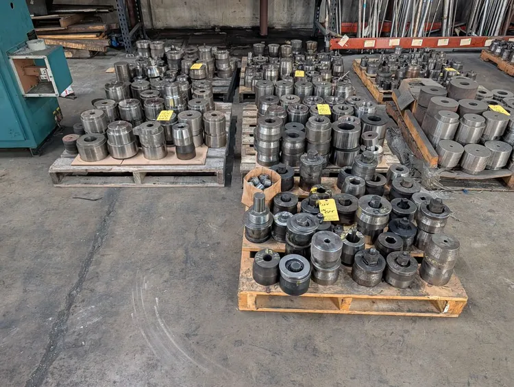 Used _UNKNOWN_ _UNKNOWN_ Punches & Dies Texas US | IRS Auction #1320702