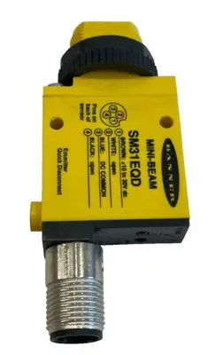 NEW BANNER ENGINEERING SM31EQD PHOTOELECTRIC EMITTER 26835