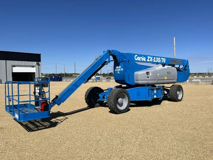 Used 2014 GENIE ZX-135/70 ARTICULATING BOOM LIFT Articulating Boom Lifts Alberta CA | Adcock Equipment #1418152