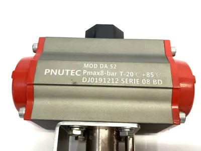 USED PNUTEC PNEUMATIC ACTUATOR W/ 2-WAY PVC TRUE UNION BALL VALVE