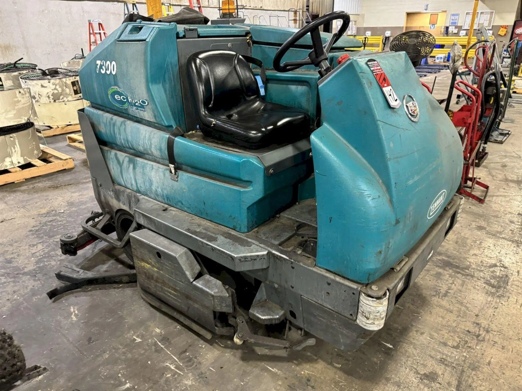 USED TENNANT 7300