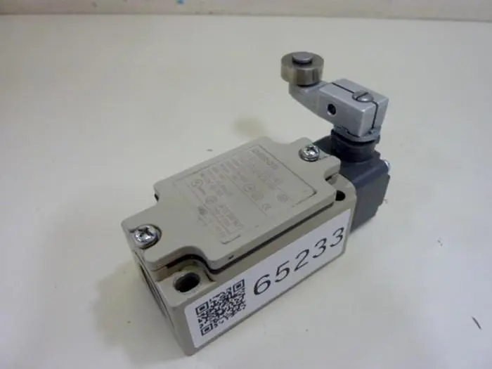 Used OMRON D4B-2115N-M6 Relays & Switches Michigan US | Ideal Machinery #585539