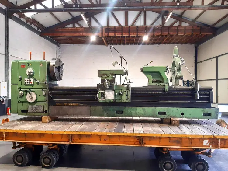 Used TACCHI Ø 940 X 3000 MM Engine Lathes BE | Apt International N.V #361636