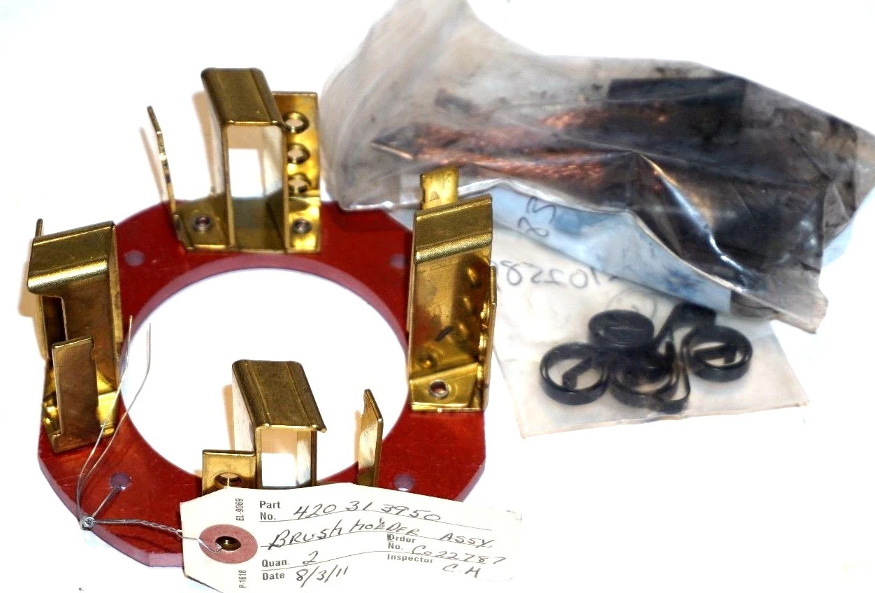 NEW 420-31-3950 BRUSH HOLDER ASSEMBLY 420313950