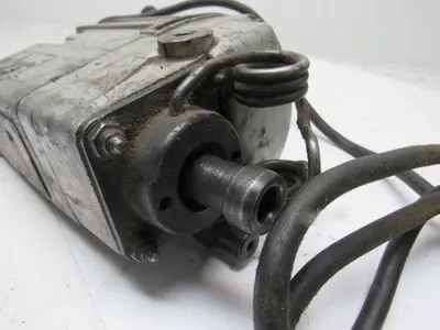 Skil Model 706 Heavy Duty Roto-Hammer Drill Case And Extras