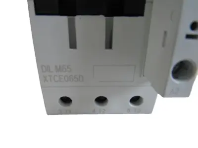 NEW EATON XTCE065DS1B CONTACTOR 220/50 240/60HZ COIL