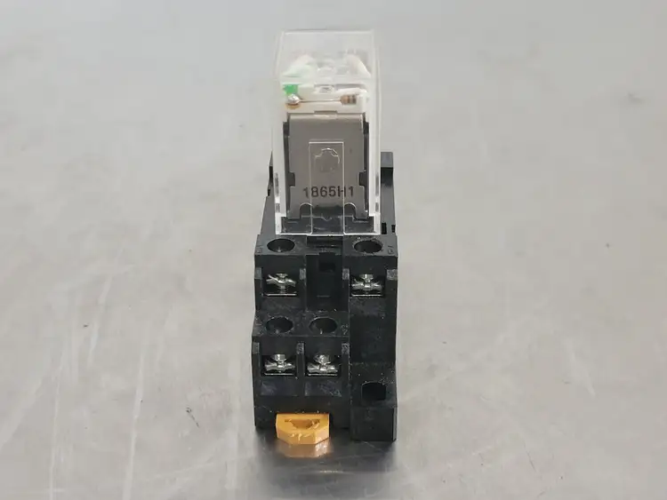 Used OMRON IEC225 Misc Electrical & Power Parts British Columbia CA | Lenmark #246988