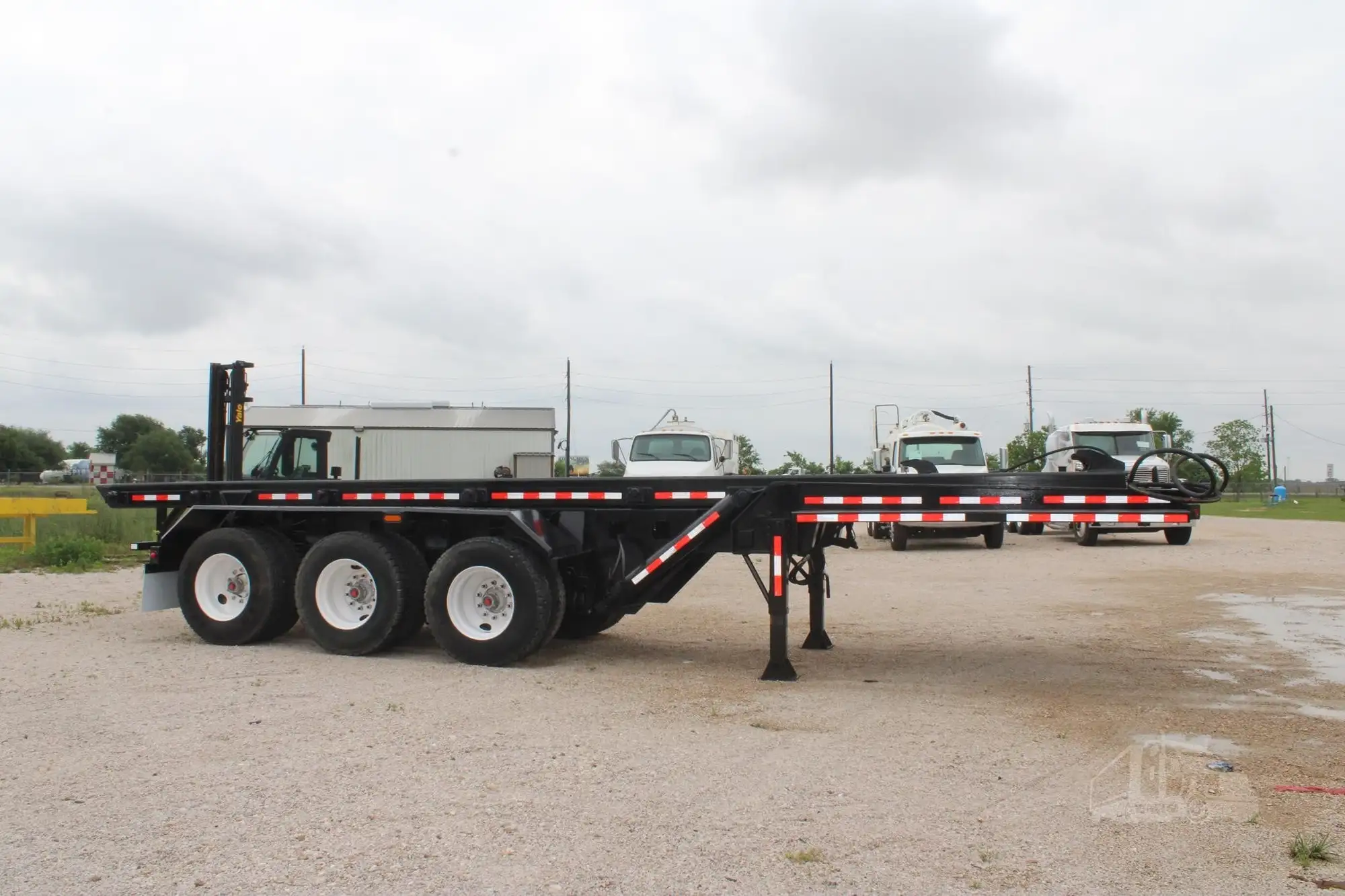 Used 2013 DRAGON PRODUCTS LTD TCT440 Hooklifts & Roll-Offs Texas US | Roll Off Truck World #1491825