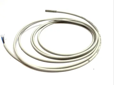 USED PHD PROXIMITY SWITCH 4MM ROUND NPN 10–30 VDC