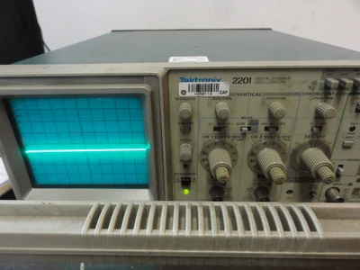 USED TEKTRONIX 2201