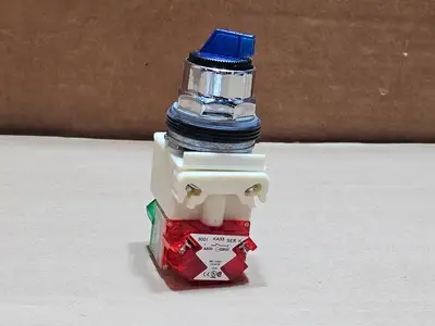 New | in-Stock SCHNEIDER ELECTRIC LV429658 Switchgears British Columbia CA | Lenmark #1430205