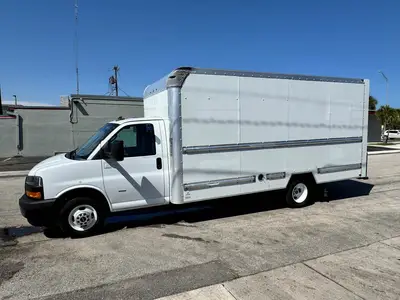 Used 2021 GMC SAVANA CUTAWAY Box trucks Florida US | Truck and Van Outlet #1509173