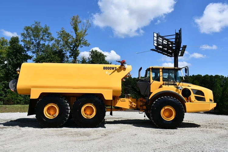 Used 2012 VOLVO _UNKNOWN_ Water Trucks South Carolina US | BTM Machinery #1411358