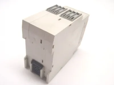 USED CARLO GAVAZZI 3-PHASE MONITORING RELAY 250VAC, 24VDC