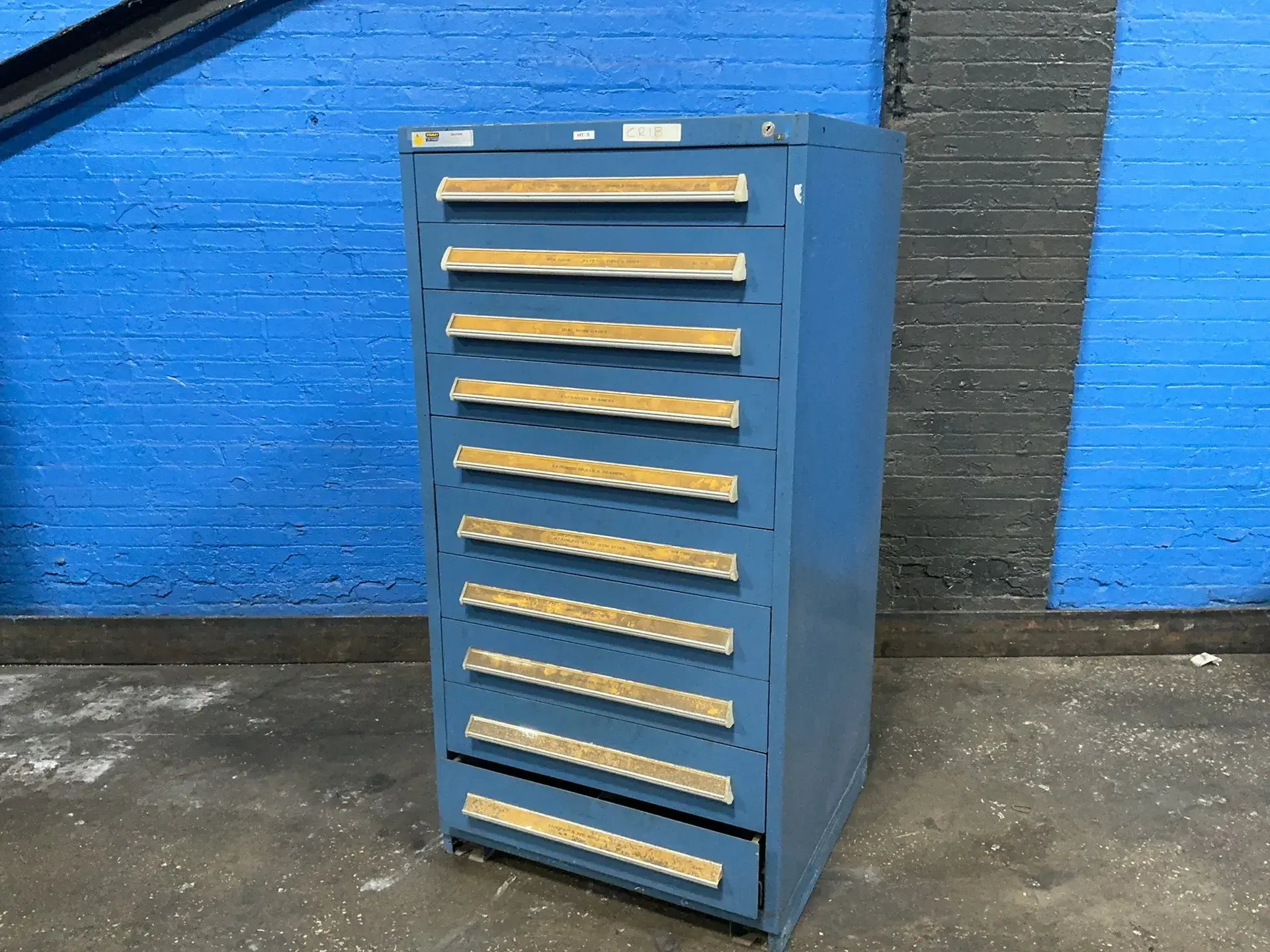 Used STANLEY VIDMAR _UNKNOWN_ Cabinets Ohio US | HGR 24 #1407524
