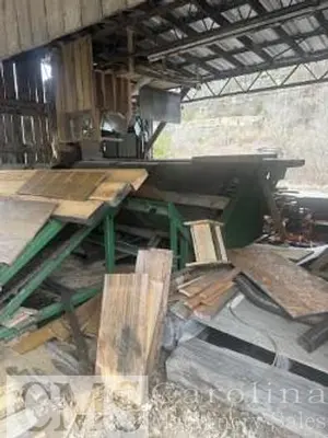 Chop Saw with Infeed Unscrambler