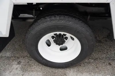Used 2017 GMC SAVANA G3500 Box trucks Florida US | Truck and Van Outlet #1541709