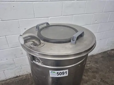 Vacuum Canister for Trimmings