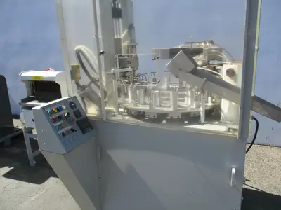 Automatic Rotary Liquid Filling Machine, 16 station