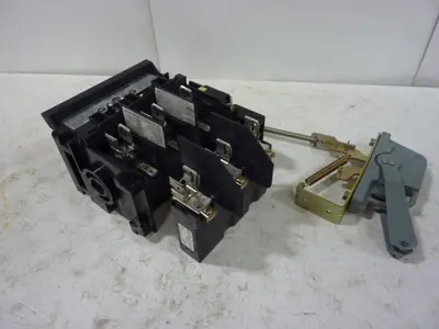 USED ALLEN BRADLEY 1494V-DS30 SER A