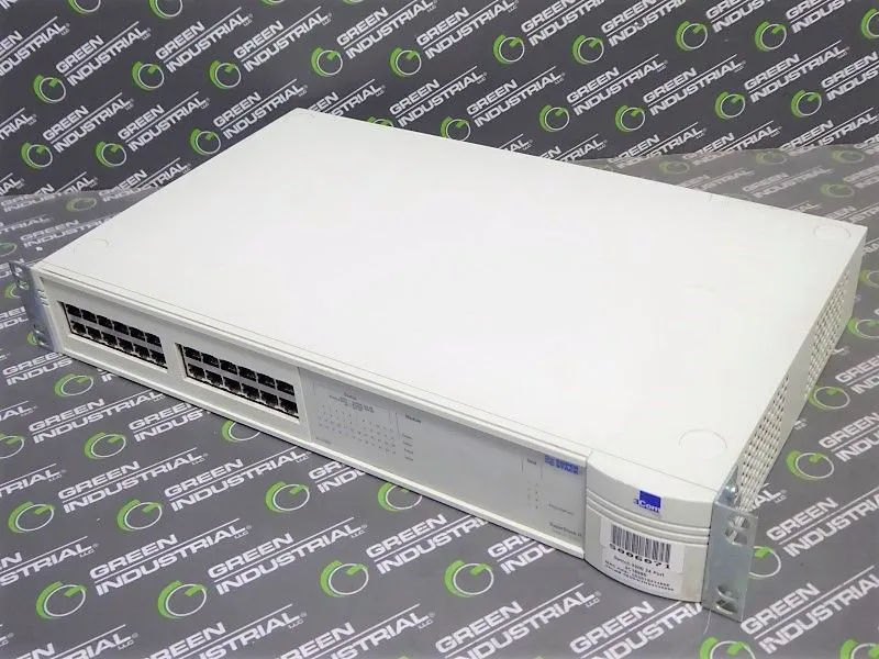 3Com 1698-010-000-6.00 SuperStack II Switch 3300 24 Port Ethernet Hub Used
