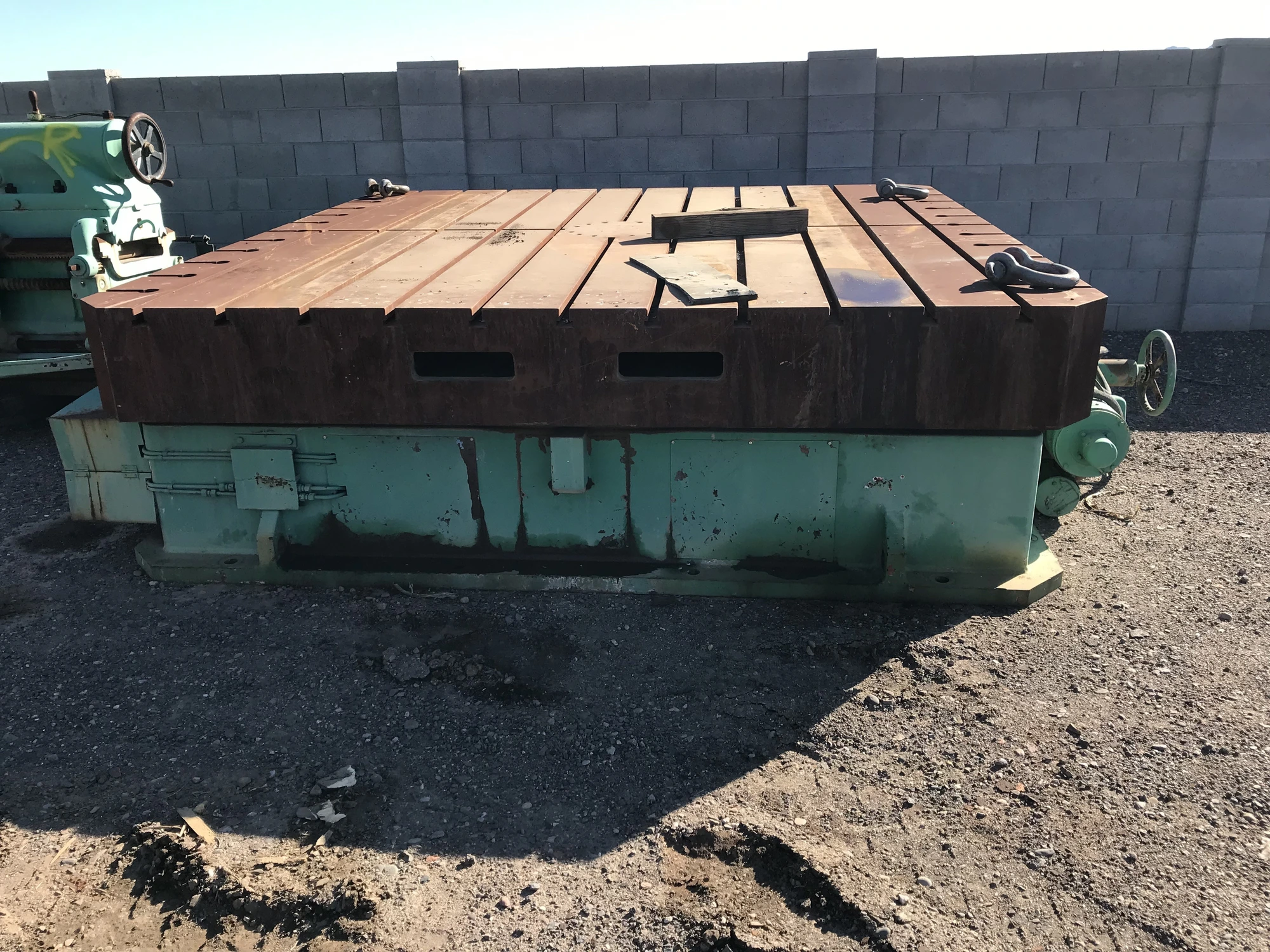 USED 1980 HOMMA RT 30 X 30