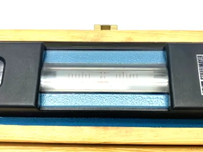 USED STIEFELMAYER, HOFFMANN GROUP SHAFT SPIRIT LEVEL, BASE LENGTH×ACCURACY: 300/2 MM