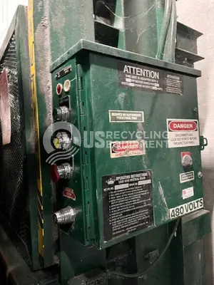 USED MARATHON TWO VERTICAL BALERS - 60" & 72"