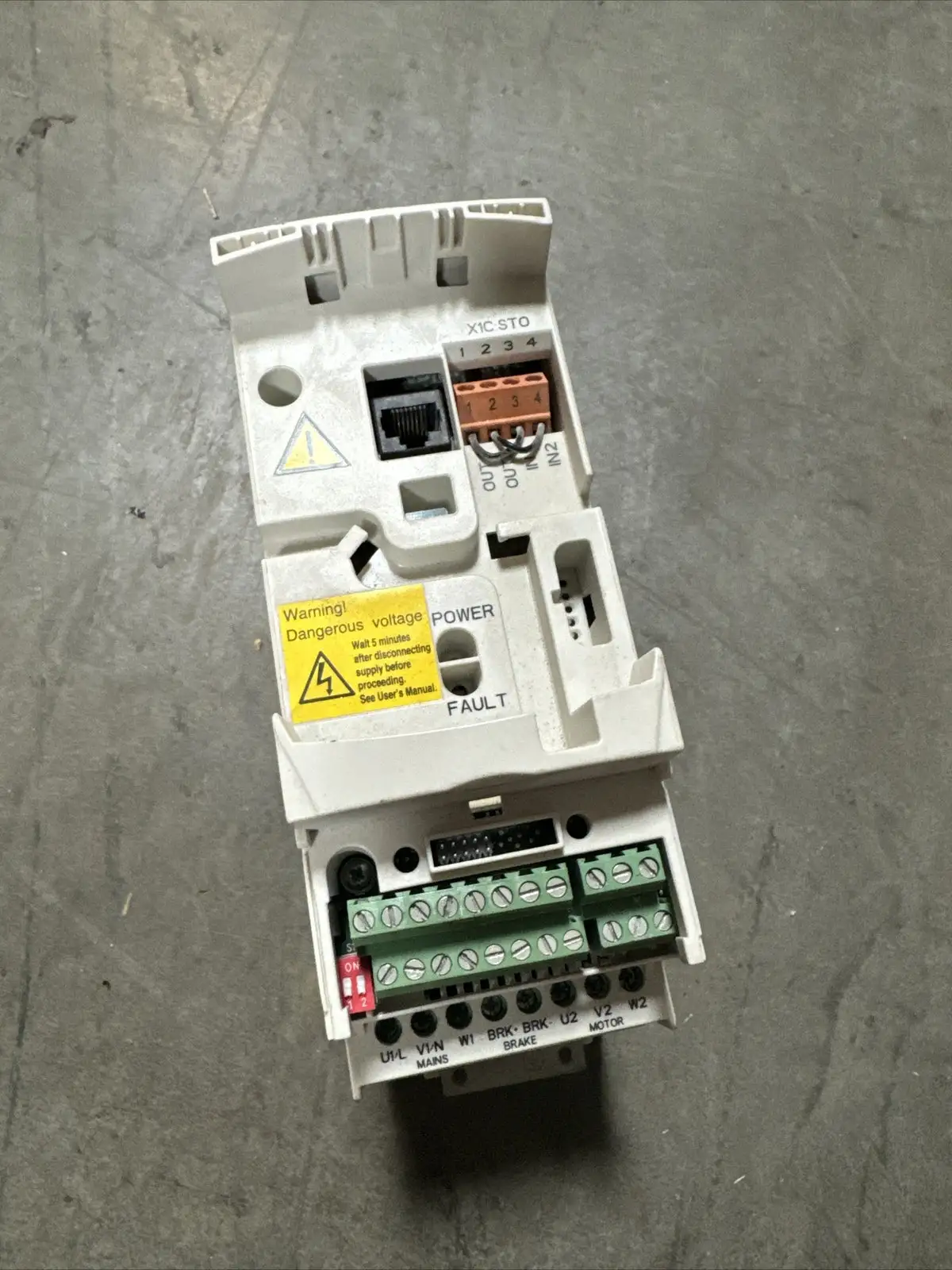ABB ACS355-03U-05A6-4 Variable Frequency Drive (BIN3.5.1)