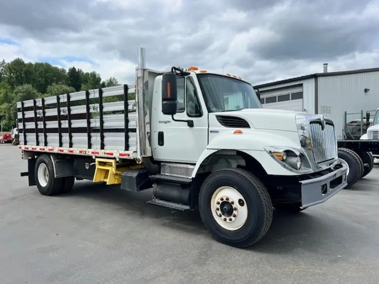 Used 2009 INTERNATIONAL WORKSTAR 7400 Flatbed Trucks Washington US | Puget Sound Truck Sales #1546506